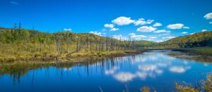 Paysage cyclable dans la région des Laurentides, Québec.